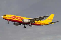 dhl.jpg